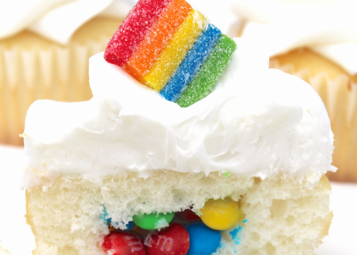 rainbow cupcakes